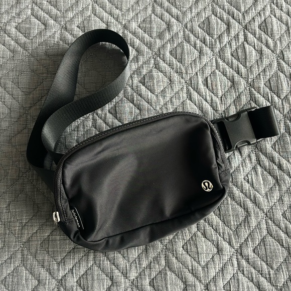 lululemon athletica Handbags - Lulu lemon belt bag